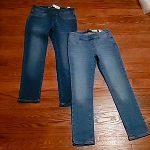2 Pairs of Jeggings- Never worn!